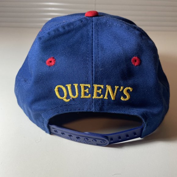 Queen’s University Snapback - Picture 2 of 2